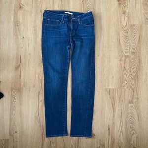 Levi’s 712 Slim
